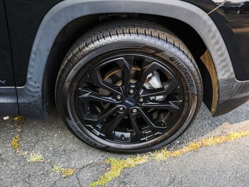 Used 2021 GMC Terrain SLT w/ Infotainment Package II image 7