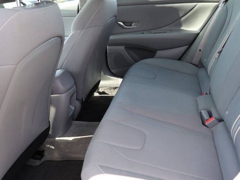 Used 2026 Hyundai Elantra Sport FWD image 17