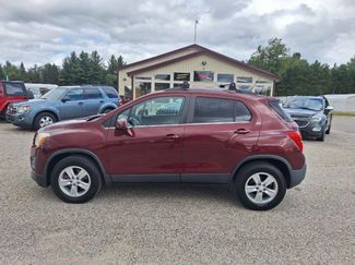 Used 2016 Chevrolet Trax LT w/ LT Sun and Sound Package image 1