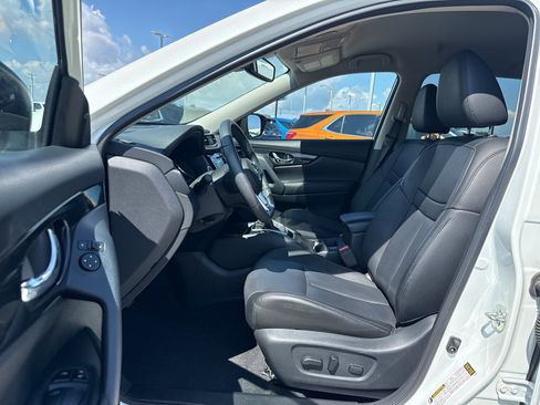 Used 2019 Nissan Rogue SL AWD/4WD image 11