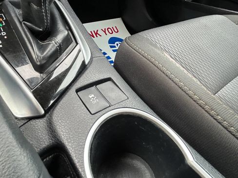 Used 2017 Toyota Corolla LE w/ Carpet Mat Package (TMS) image 27