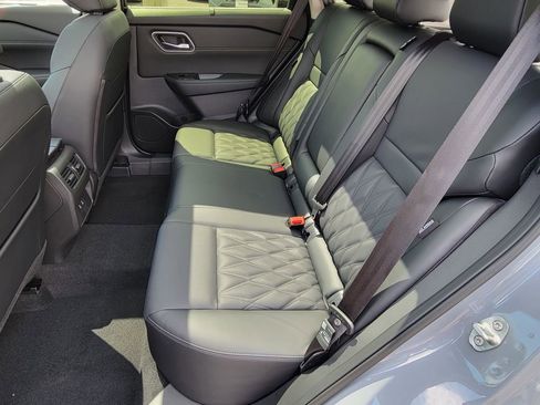 New 2026 Nissan Rogue Platinum AWD/4WD image 14