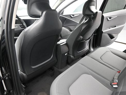 New 2026 Kia Niro LX image 16