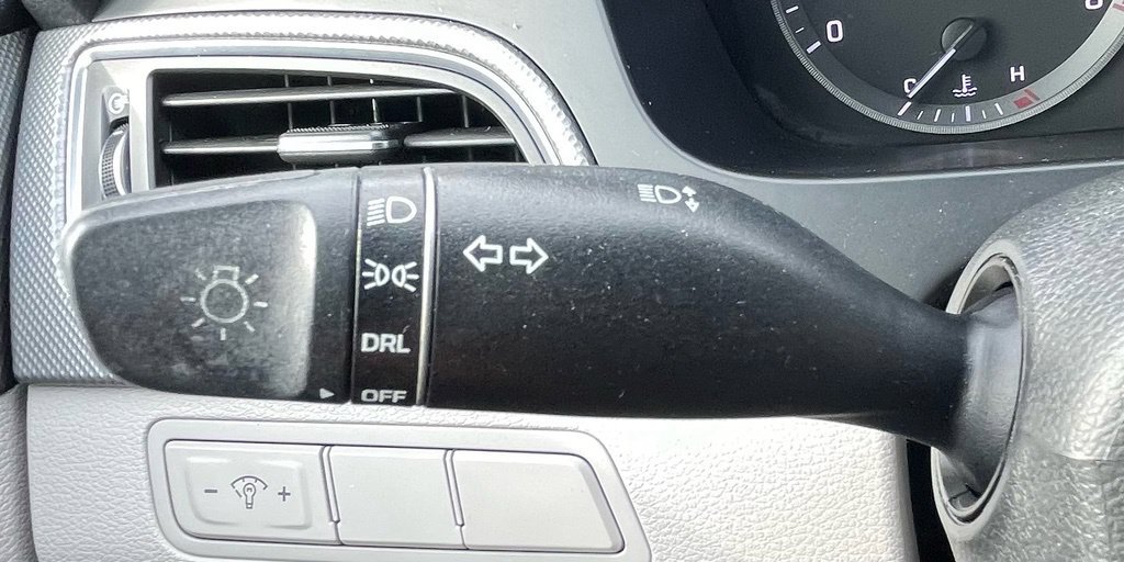 Used 2015 Hyundai Sonata SE FWD image 16