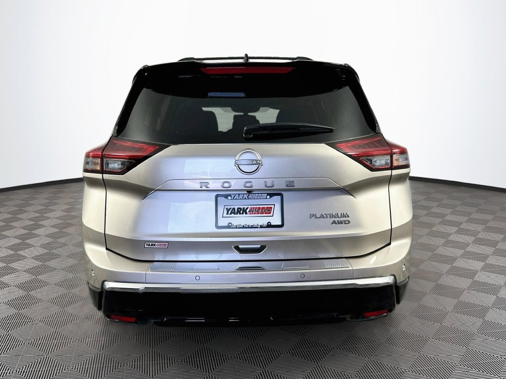 Certified 2026 Nissan Rogue Platinum w/ Platinum Premium Package AWD/4WD image 9