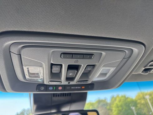 Used 2023 GMC Sierra 1500 SLT w/ SLT Premium Package image 21