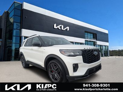 Used 2025 Ford Explorer ST-Line w/ ST-Line Street Pack