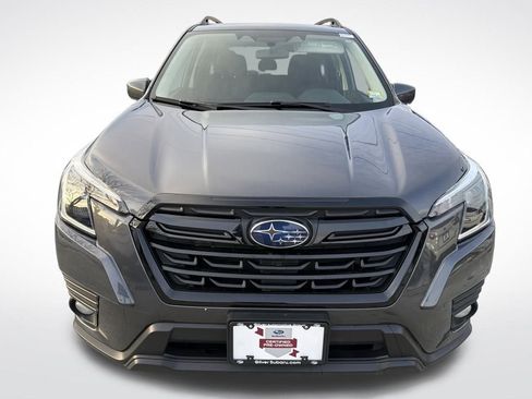 Used 2023 Subaru Forester Premium image 8