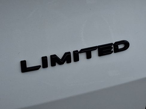 Used 2024 Toyota Grand Highlander XLE image 31