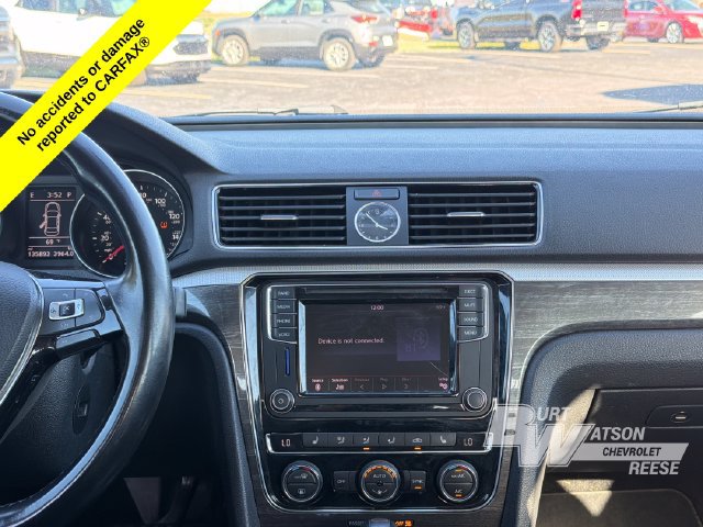 Used 2017 Volkswagen Passat 1.8T SE w/ SE Lighting Package FWD image 15