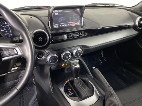 Used 2017 FIAT 124 Spider Lusso image 27