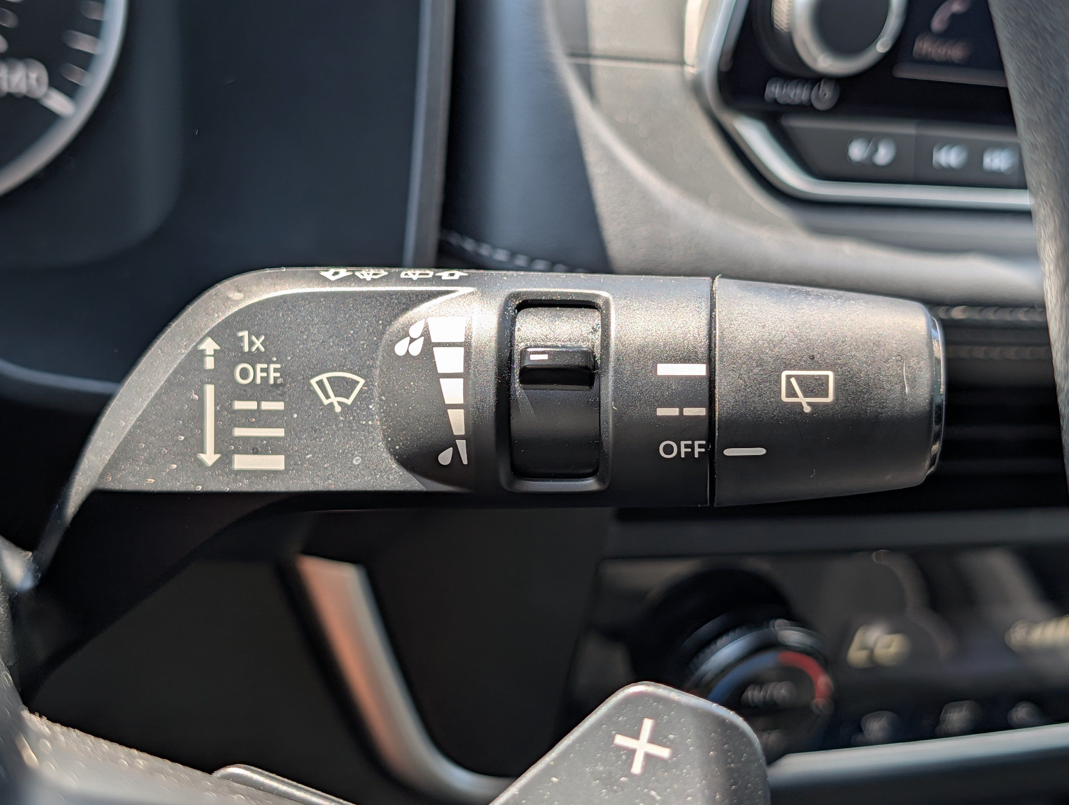 Used 2024 Nissan Rogue SV AWD/4WD image 24