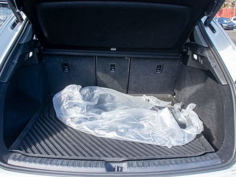 Used 2022 Audi Q4 e-tron Premium Plus image 16