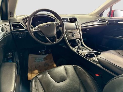 Used 2016 Ford Fusion Titanium image 23