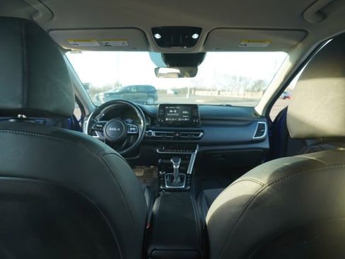 Used 2023 Kia Seltos S image 23
