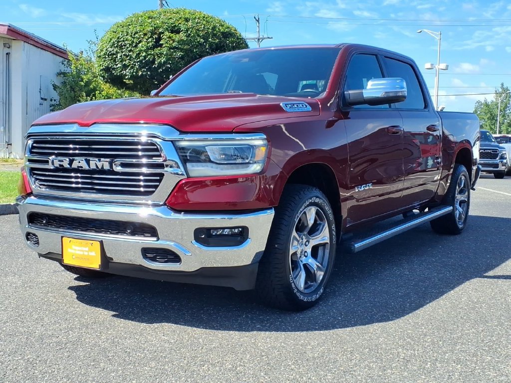 Used 2023 RAM 1500 Laramie AWD/4WD image 3