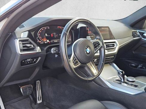 Used 2022 BMW 430i Coupe w/ M Sport Package RWD image 9