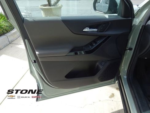 New 2026 Chevrolet Equinox LT w/ Convenience Package II image 24