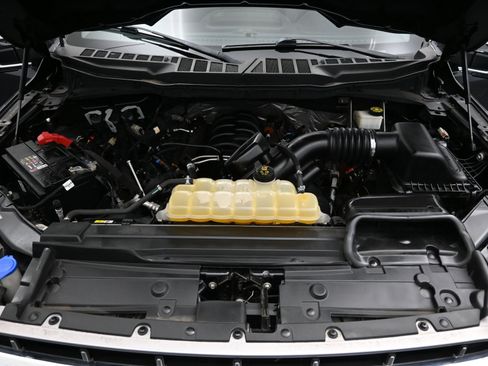 Used 2021 Ford F150 Lariat image 7