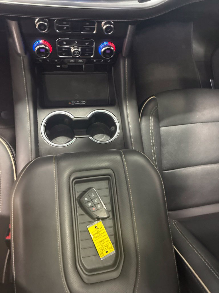 Used 2021 GMC Yukon SLT w/ SLT Premium Package AWD/4WD image 21