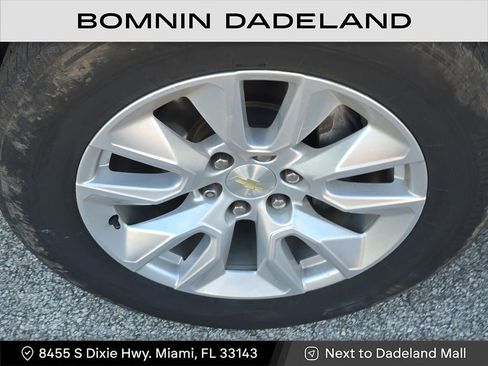 Used 2020 Chevrolet Silverado 1500 Custom w/ Custom Value Package image 8