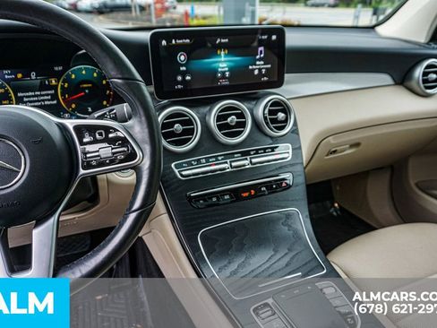 Used 2020 Mercedes-Benz GLC 300 GLC 300 image 32