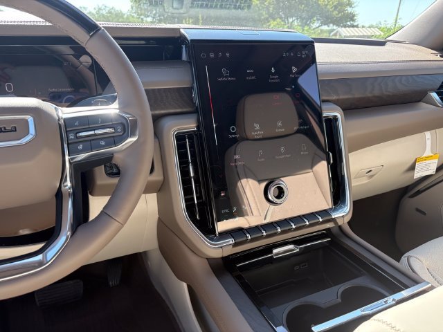 New 2026 GMC Yukon Denali w/ Denali Reserve Package RWD image 18