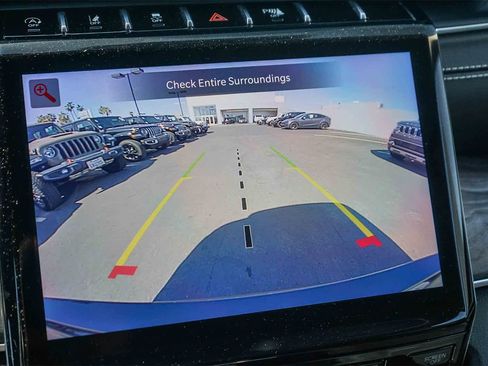 Used 2021 Jeep Grand Cherokee L Limited image 22