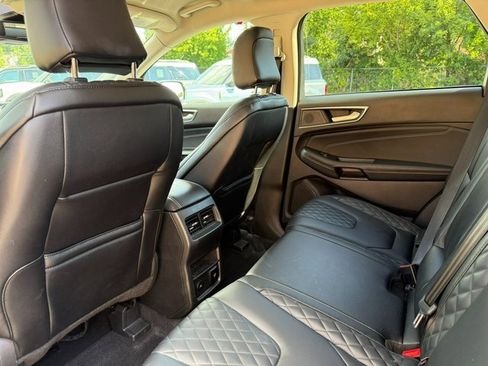Used 2024 Ford Edge Titanium image 14
