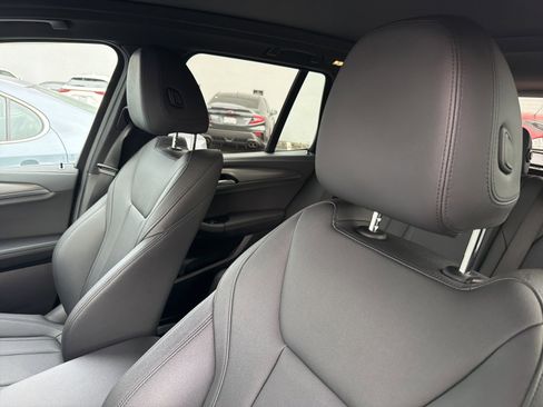 Used 2021 BMW X3 xDrive30i w/ M Sport Package image 10