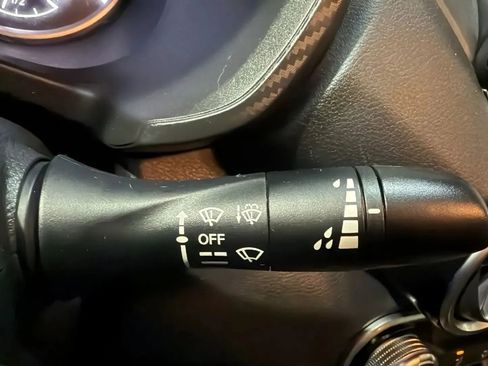 Used 2021 Nissan Sentra S FWD image 13