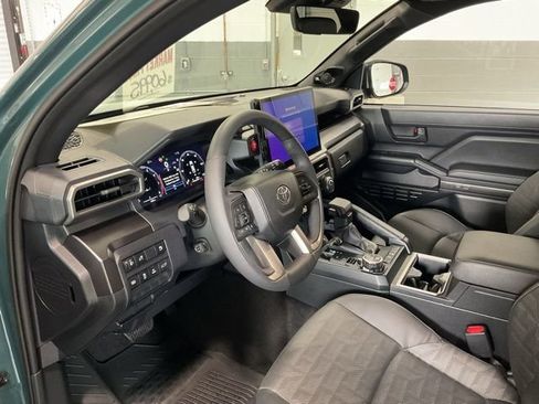 Used 2026 Toyota 4Runner TRD Off-Road Premium AWD/4WD image 9