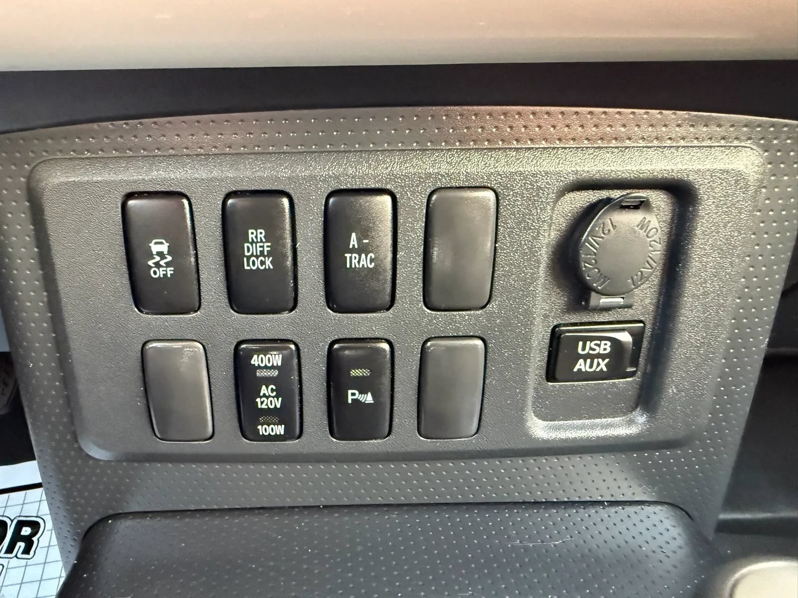 Used 2013 Toyota FJ Cruiser 4WD w/ Upgrade Pkg image 18