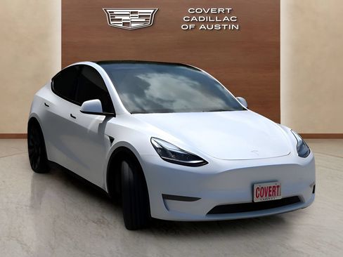 Used 2025 Tesla Model Y Performance AWD/4WD image 8