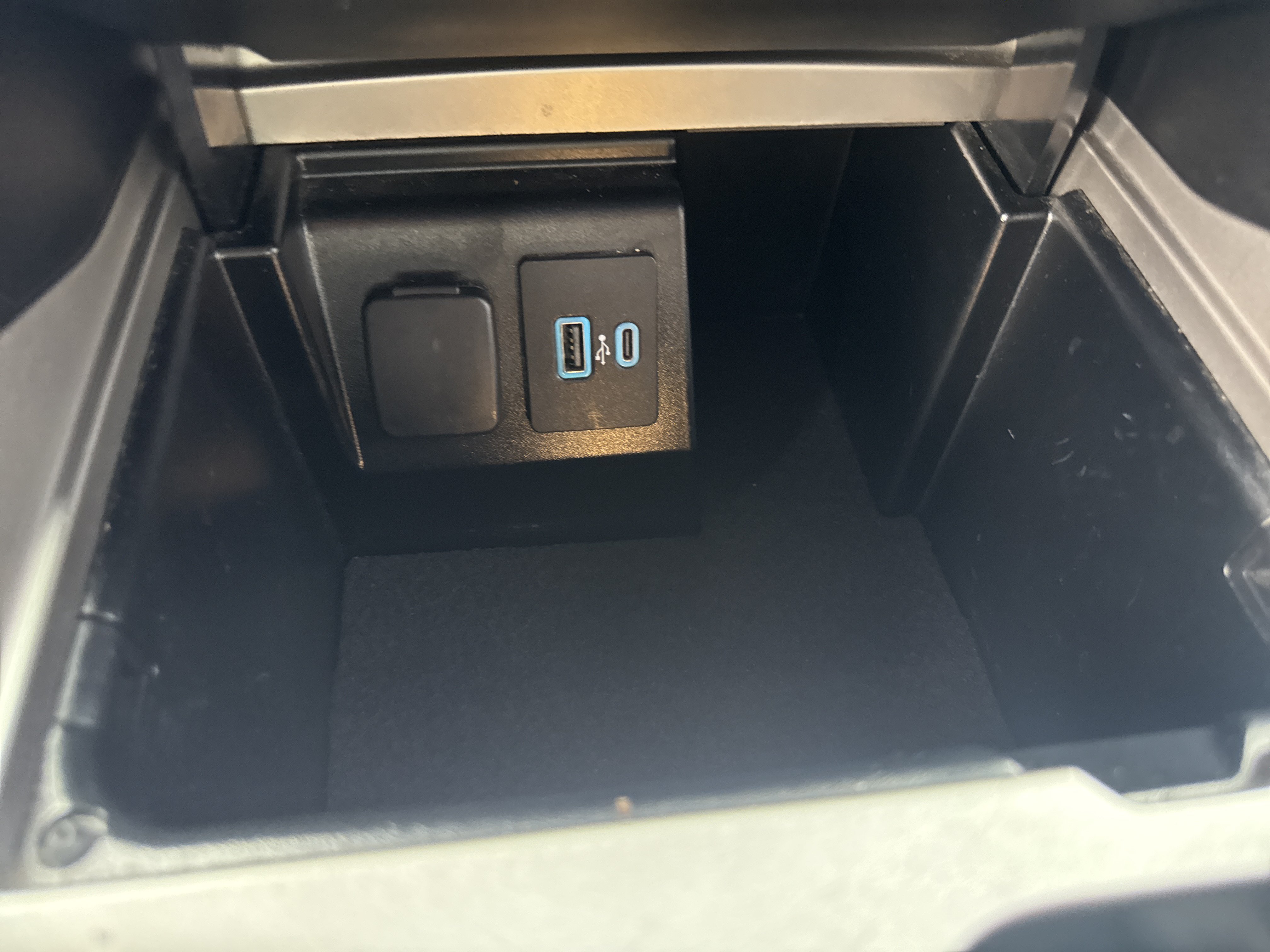 Used 2021 Ford Explorer ST w/ Equipment Group 401A AWD/4WD image 33