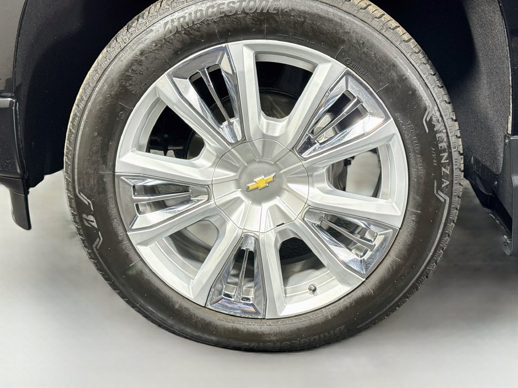Used 2024 Chevrolet Silverado 1500 High Country AWD/4WD image 37