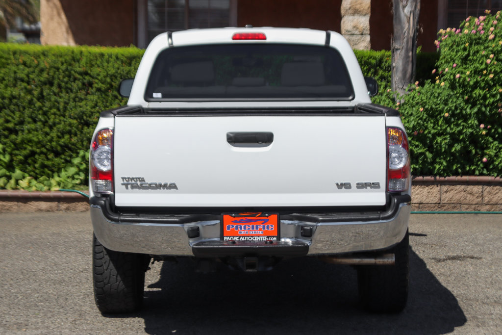 Used 2011 Toyota Tacoma 4x4 Double Cab w/ SR5 Pkg #2 w/JBL Audio image 7