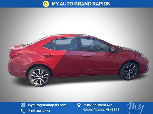 Used 2019 Toyota Corolla SE FWD image 1