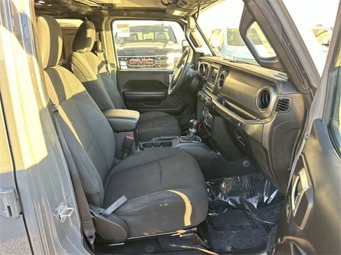 Used 2023 Jeep Wrangler Sport S image 26