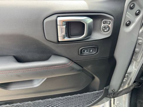 Used 2023 Jeep Wrangler Unlimited Rubicon w/ Steel Bumper Group AWD/4WD image 12