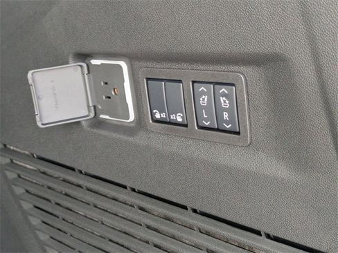 New 2025 Chevrolet Suburban Premier w/ Sun And Tow Package image 35