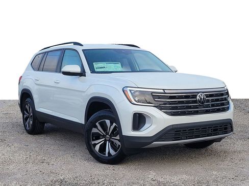 New 2026 Volkswagen Atlas SE FWD image 2