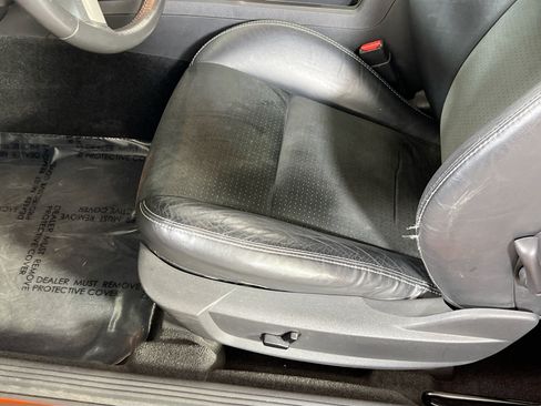 Used 2009 Dodge Challenger SRT8 RWD image 17