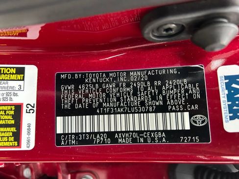 Certified 2020 Toyota Camry XLE w/ Sunroof Package image 34