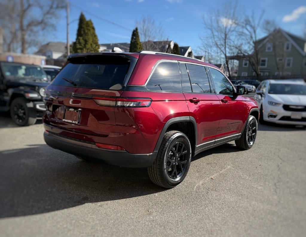 New 2026 Jeep Grand Cherokee Altitude AWD/4WD image 8