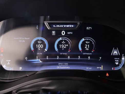 Used 2025 RAM 1500 Limited AWD/4WD image 4