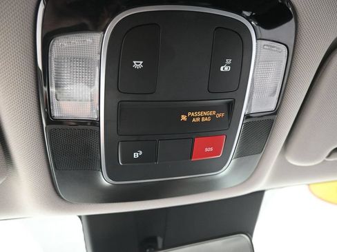 Used 2025 Hyundai Sonata SEL FWD image 31