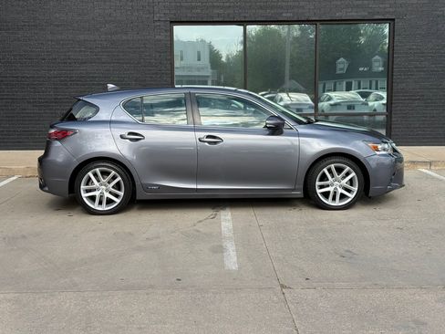 Used 2014 Lexus CT 200h FWD image 10