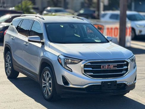 Used 2020 GMC Terrain SLT w/ Preferred Package AWD/4WD image 2