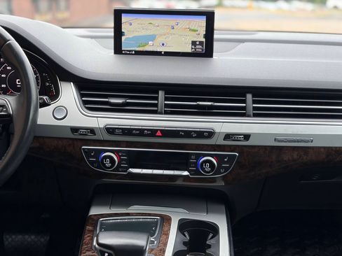 Used 2018 Audi Q7 2.0T Premium Plus w/ Premium Plus Package AWD/4WD image 26
